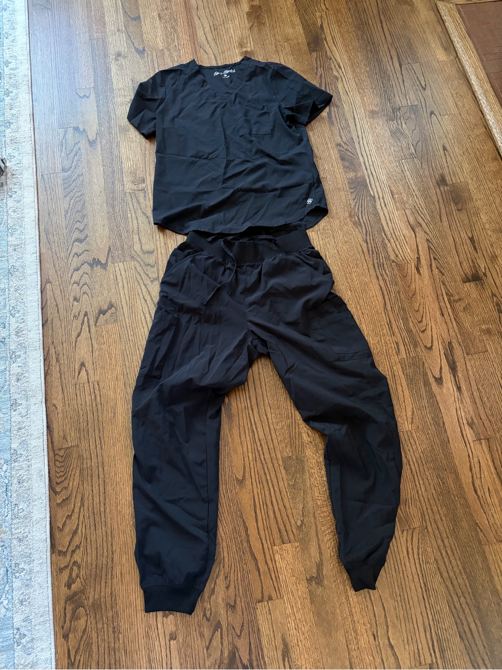 Uniform Advantage Easy Stretch Black Scrub Set — image 3 of 5